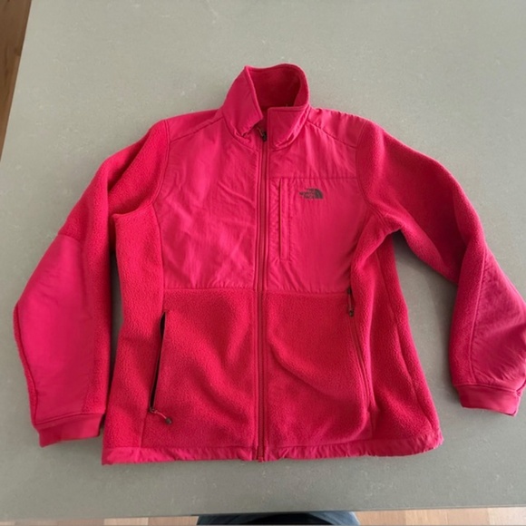 Women's Pink The North Face Denali Pink Raspberry Fleece Jacket size Large EUC! - Picture 1 of 10